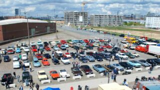 Schuppen Eins mit großer Oldtimer-Saisoneröffnung