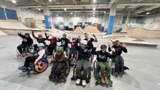 Sit‘n‘Skate: Mit dem Rolli im Skatepark