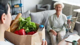 Den Alltag leichter machen: Unterstützung für Seniorinnen und Senioren in Bremen